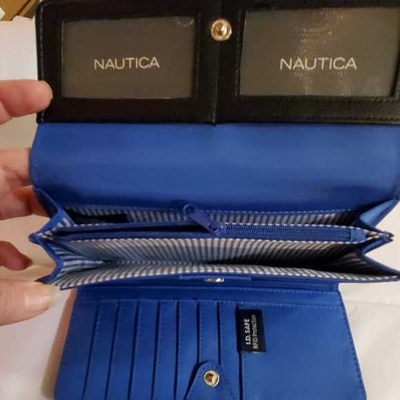 nautica wallet price